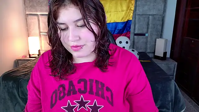azul veraa online show from July 3, 2026, 12:22 pm