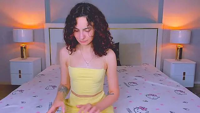 Snapshot of RIANA_SI chatting on July 8, 2026, 8:35 pm RIANA SI online show from July 8, 2026, 8:35 pm