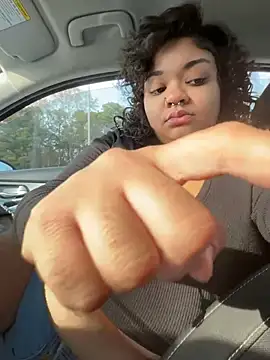 hispinkfreak219 online show from March 20, 2026, 9:52 pm