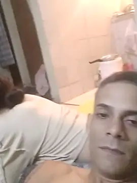 Chiquitoperopeligroso4 online show from January 19, 2026, 1:31 am