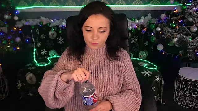 Dafni Monn online show from December 21, 2025, 6:31 am