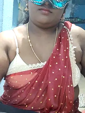 divyasree1431 online show from February 15, 2026, 1:20 pm