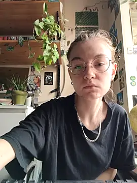 Snapshot of Shy_Bamby chatting on June 26, 2026, 7:46 am Shy Bamby online show from June 26, 2026, 7:46 am