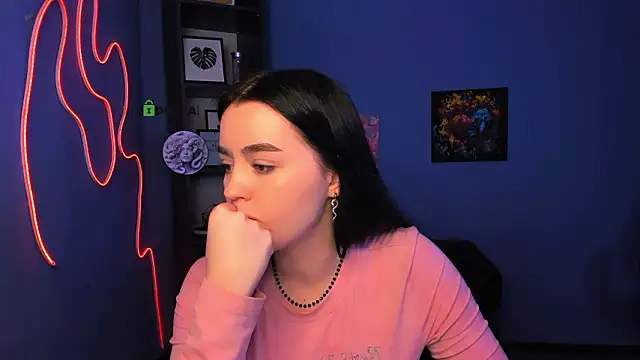 Snapshot of monica_xcx chatting on March 23, 2026, 8:13 pm monica xcx online show from March 23, 2026, 8:13 pm