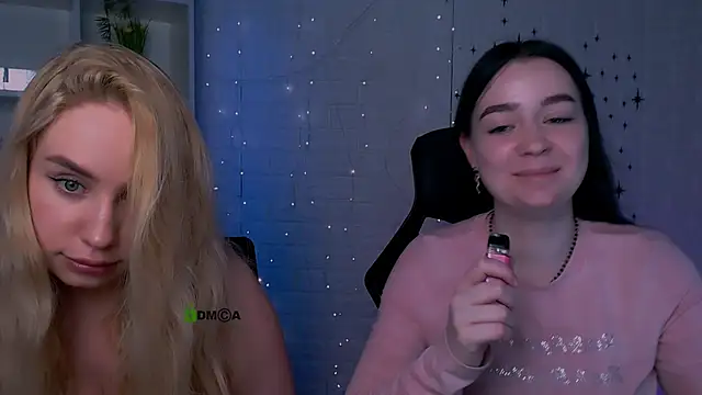 Snapshot of monica_xcx chatting on March 25, 2026, 12:27 am monica xcx online show from March 25, 2026, 12:27 am