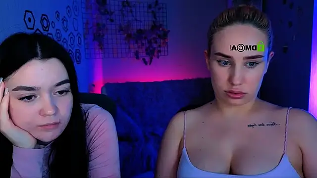 Snapshot of monica_xcx chatting on April 19, 2026, 1:49 am monica xcx online show from April 19, 2026, 1:49 am