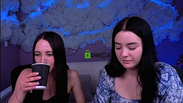 Snapshot of monica_xcx chatting on May 9, 2026, 7:19 pm monica xcx online show from May 9, 2026, 7:19 pm