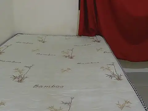 Snapshot of slut-Nana chatting on January 7, 2026, 6:54 pm slut-Nana online show from January 7, 2026, 6:54 pm