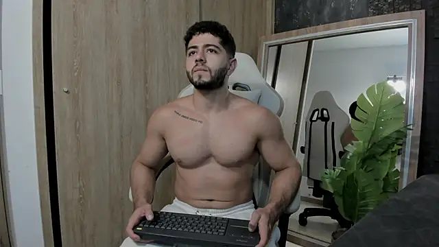 Thiago moretti online show from May 25, 2026, 11:33 pm