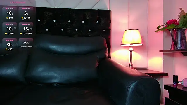 Snapshot of Scaarlett_prince chatting on February 10, 2026, 1:15 pm Scaarlett prince online show from February 10, 2026, 1:15 pm