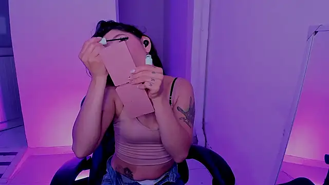 Nathasha bdsm  online show from February 23, 2026, 1:08 pm