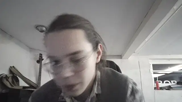 Snapshot of YessuRisk chatting on January 11, 2026, 9:53 pm YessuRisk online show from January 11, 2026, 9:53 pm