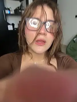 Snapshot of ivy_velvet chatting on February 6, 2026, 5:16 pm ivy velvet online show from February 6, 2026, 5:16 pm