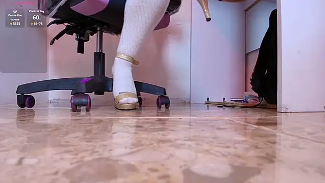 Renata blue online show from February 21, 2026, 4:52 pm