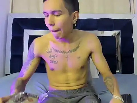 Scook Gray  online show from March 16, 2026, 6:17 am