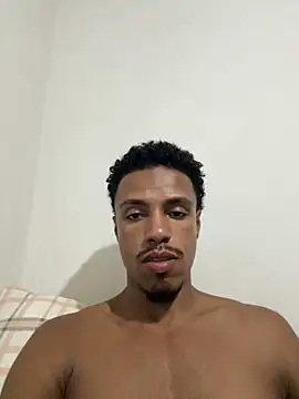 LorenzoBlack27 online show from April 16, 2026, 1:06 am