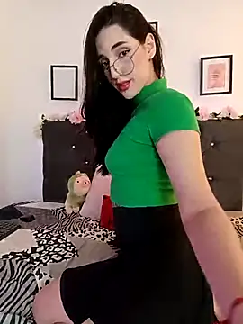 Snapshot of RoseNyx chatting on February 5, 2026, 3:49 pm RoseNyx online show from February 5, 2026, 3:49 pm