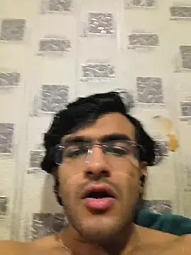 Snapshot of slutytwinkrna chatting on January 10, 2026, 5:04 pm slutytwinkrna online show from January 10, 2026, 5:04 pm