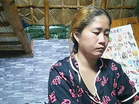 lovelyxxx88 online show from February 18, 2026, 1:01 am