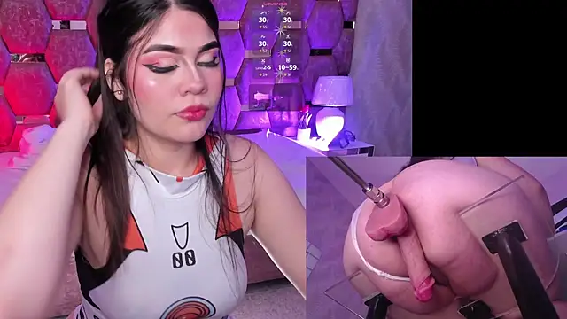 IsabellaBlow online show from May 15, 2026, 1:51 pm