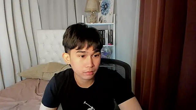 davincihugecock online show from February 24, 2026, 4:38 pm