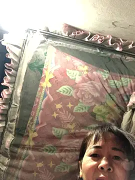 -Mery- online show from January 8, 2026, 10:23 pm