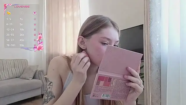 LindyUnderkoffler online show from March 18, 2026, 12:08 pm