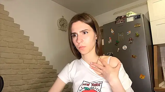 ElsieKuhlmann online show from March 24, 2026, 8:58 pm