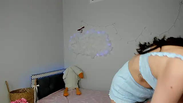 Snapshot of elina_syui chatting on February 26, 2026, 5:34 pm elina syui online show from February 26, 2026, 5:34 pm