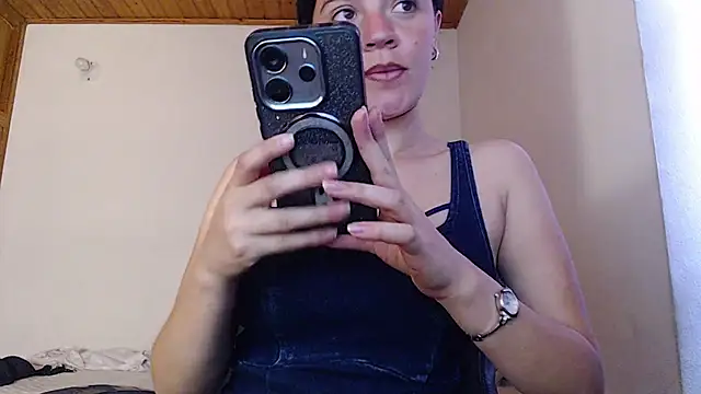 Shanel Lozano online show from May 24, 2026, 4:23 pm