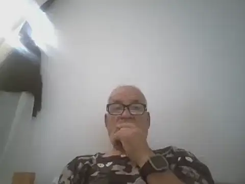 Snapshot of Patyman chatting on March 18, 2026, 5:05 pm Patyman online show from March 18, 2026, 5:05 pm