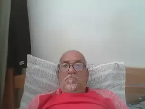 Snapshot of Patyman chatting on April 1, 2026, 8:17 pm Patyman online show from April 1, 2026, 8:17 pm