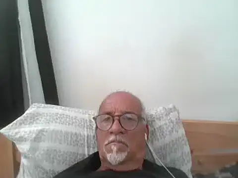Snapshot of Patyman chatting on April 10, 2026, 7:40 pm Patyman online show from April 10, 2026, 7:40 pm