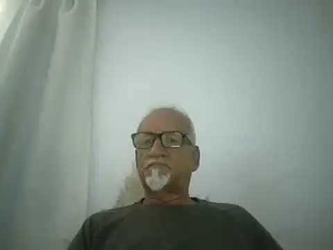 Snapshot of Patyman chatting on May 6, 2026, 10:15 pm Patyman online show from May 6, 2026, 10:15 pm