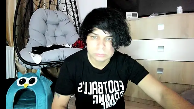 LorenzoBoy99 online show from January 8, 2026, 11:40 pm