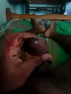 walkolla28 online show from January 14, 2026, 4:40 am