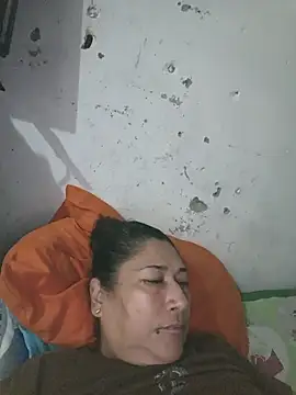 PatriciaGrajales online show from February 25, 2026, 1:54 pm