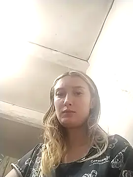 Olivia Kis online show from January 13, 2026, 2:22 pm