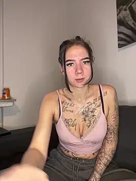 Snapshot of ZoeYoungxx chatting on January 15, 2026, 7:24 am ZoeYoungxx online show from January 15, 2026, 7:24 am