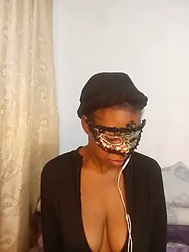 CreamyCupCake 96 online show from July 18, 2026, 5:22 am