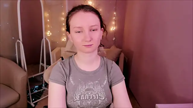 SunshineBlaze online show from March 12, 2026, 5:35 am