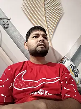 Pulkeet1433 online show from March 6, 2026, 2:08 am