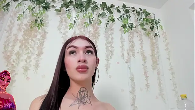 Snapshot of lizz_lunna chatting on July 10, 2026, 7:38 pm lizz lunna online show from July 10, 2026, 7:38 pm