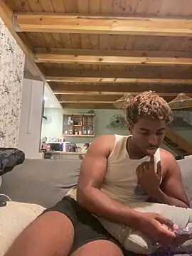 Axel black10 online show from March 20, 2026, 7:52 pm