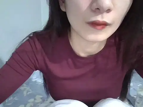 Snapshot of berry_alma06 chatting on February 4, 2026, 2:34 pm berry alma06 online show from February 4, 2026, 2:34 pm