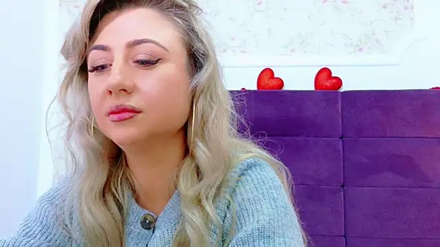 EvelinHill online show from March 2, 2026, 4:58 am