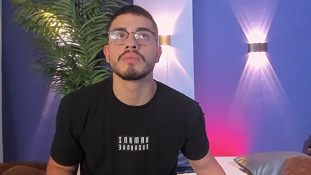 Snapshot of Jay_Grip chatting on March 17, 2026, 7:39 pm Jay Grip online show from March 17, 2026, 7:39 pm