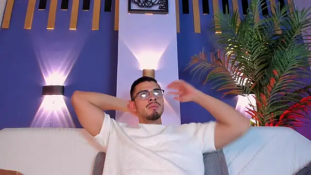 Snapshot of Jay_Grip chatting on March 19, 2026, 7:40 pm Jay Grip online show from March 19, 2026, 7:40 pm