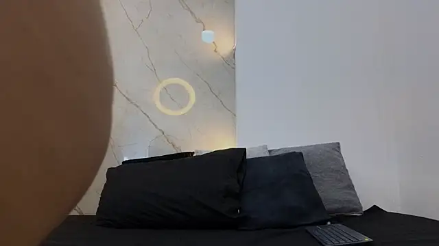 Snapshot of Laura_Miller1 chatting on February 18, 2026, 8:49 pm Laura Miller1 online show from February 18, 2026, 8:49 pm