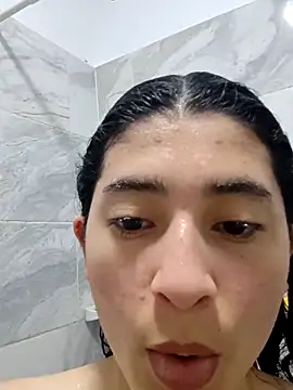 Snapshot of honeyhotgirl19 chatting on February 7, 2026, 6:22 pm honeyhotgirl19 online show from February 7, 2026, 6:22 pm